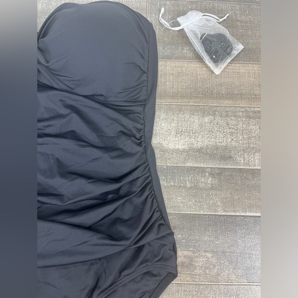 NEW Anne Cole Twist Front Shirred One Piece Swimsuit - Picture 6 of 10